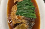 锦鲤的饮食习惯与食物选择（探秘锦鲤喜爱的美食，解密养鱼关键技巧）